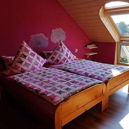 Ferienwohnung Hahn, 95129 Rhauderfehn エクステリア 写真